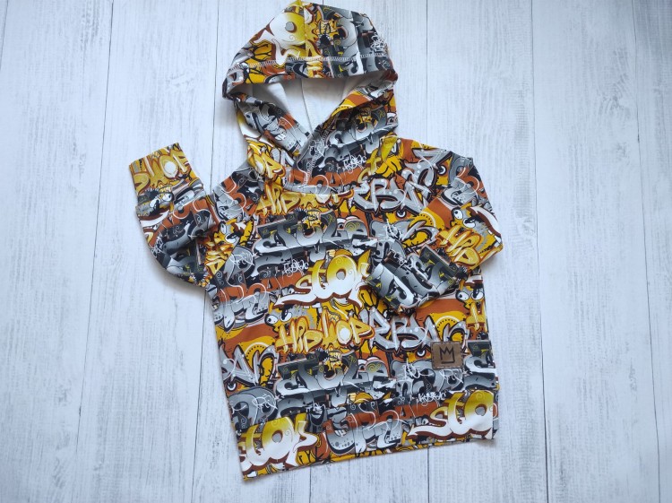 Bluza_z_kapturem_Graffiti_MIMI.jpg