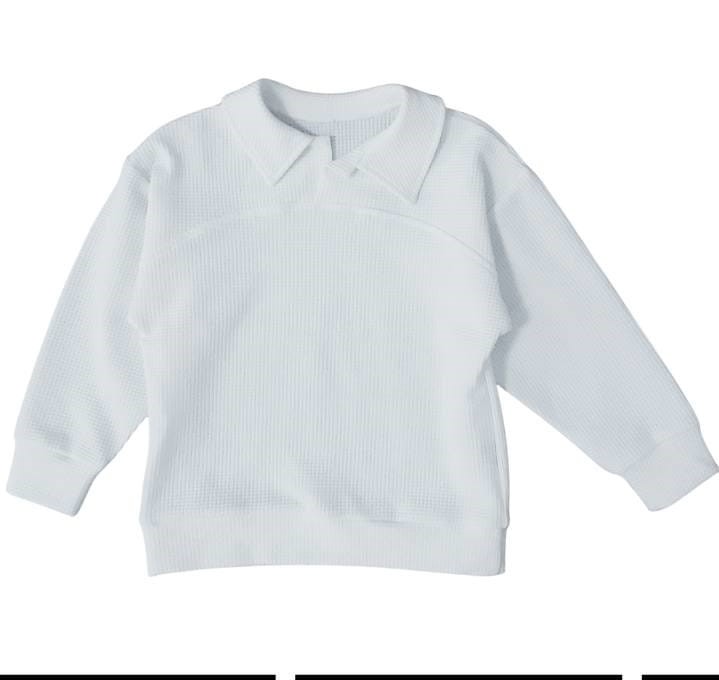 sweterek_nunu_wafel_kołnierzyk_biały.jpg