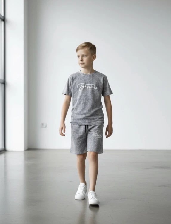 komplet_dekatyzowany_chlopiec_tshirt_spodenki_szary_1.jpeg