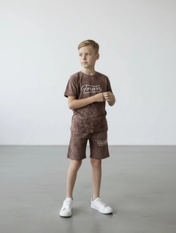 komplet_dekatyzowany_chlopiec_tshirt_spodenki_brąz.jpeg