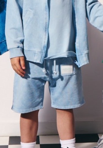 szorty_despacito_dekatyzowane_kangurka_spodenki_blue_sky_1.jpg